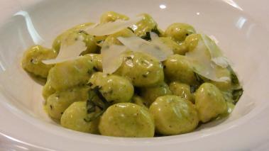 Pesto Gnocchi Recipe No pasta  Recipe recipes Recipes Videos,   creamy Sauce with Cream  gnocchi