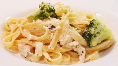 Fettucini Alfredo with Chicken and Broccoli Recipe