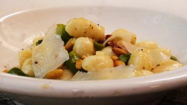 Gnocchi with Asparagus & Bacon Video