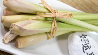 How to Chop Lemongrass