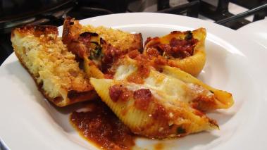 Stuffed Shells with Spinach & Cheese Recipe