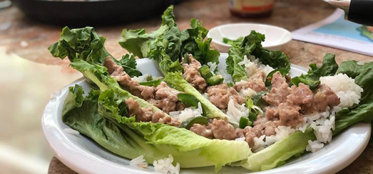 Review of Dinnerly's Turkey Stir-Fry Lettuce Cups with Gingery Jasmine Rice