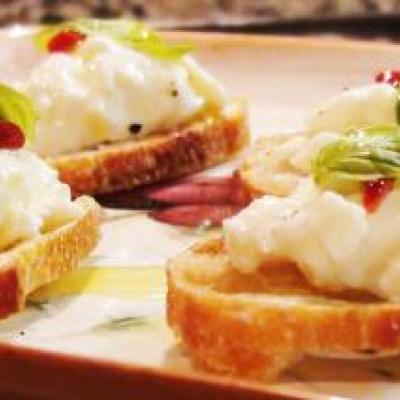 Burrata Cheese Crostini