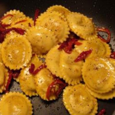 Ravioli with Sundried Tomatoes