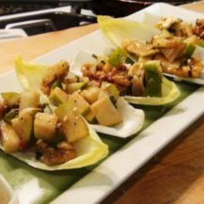 Pear Gorgonzola & Walnut Salad Recipe