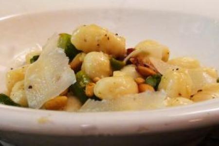 Gnocchi with Asparagus & Bacon Video